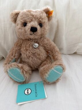 BNWT TIFFANY X STEIFF Return to Tiffany Love Teddy Bear Baby Gift